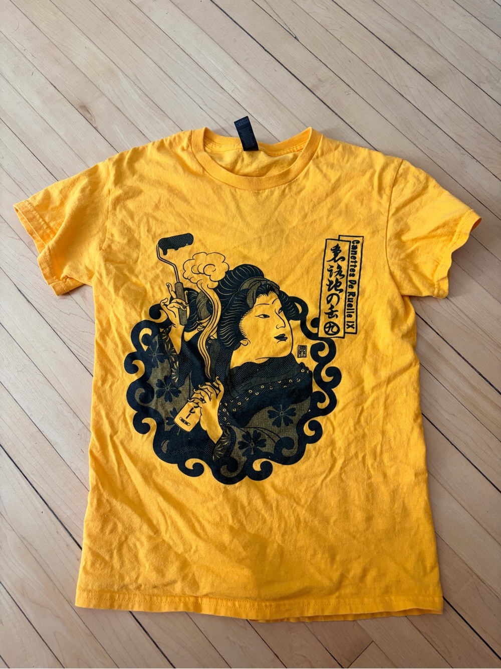 Short-Sleeve Graphic Tee with Japanese Print